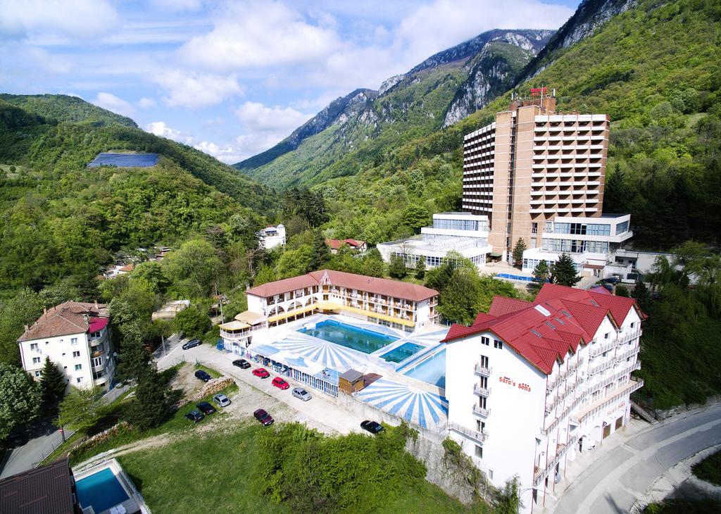 Sara'S Sons Hotel Baile Herculane Exterior photo
